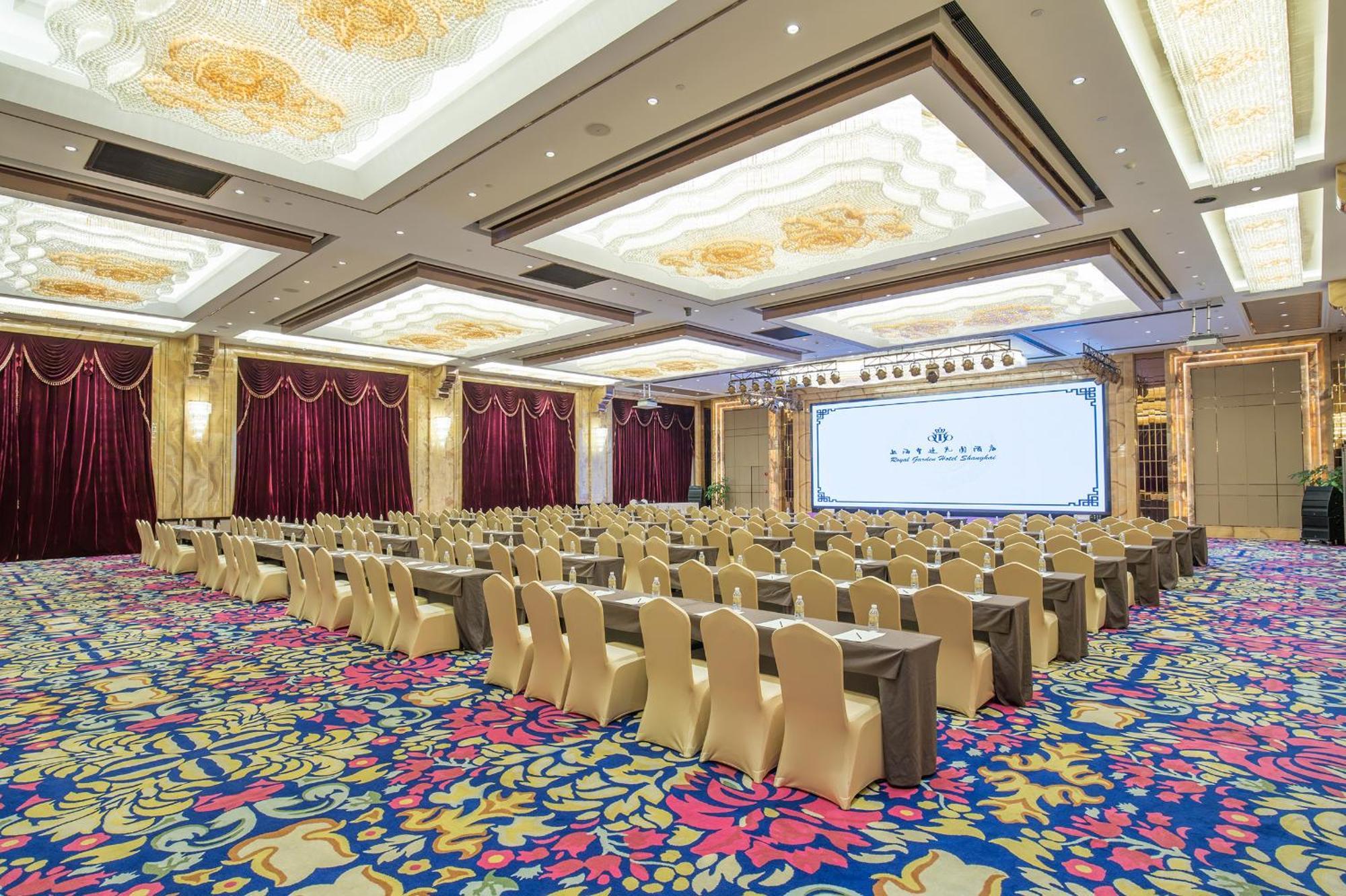 Royal Garden Hotel Shanghai-Free Shuttle To And From Disney & Pvg & Close Metro Line2 Easy To Sha New Expo Buitenkant foto