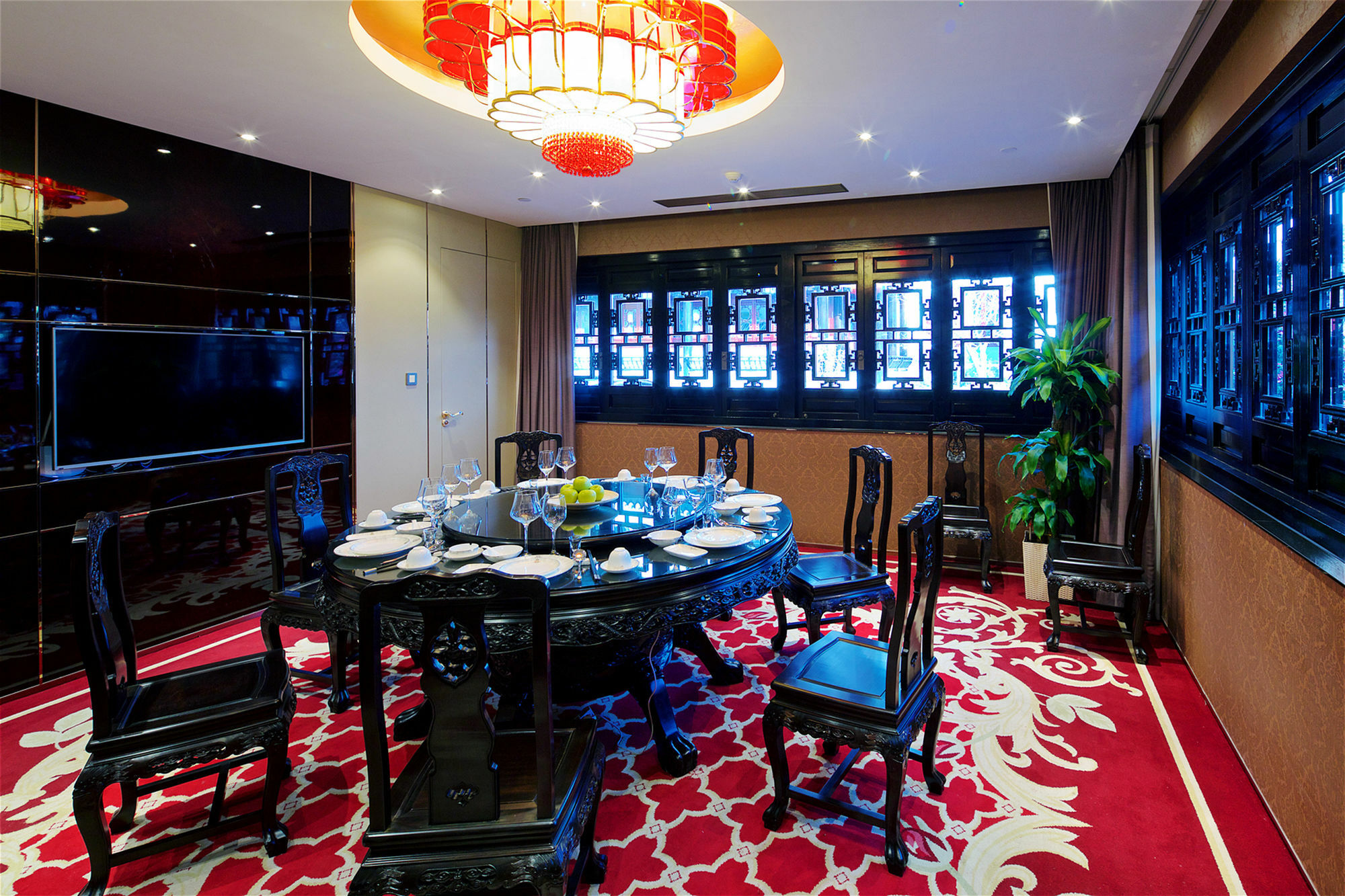 Royal Garden Hotel Shanghai-Free Shuttle To And From Disney & Pvg & Close Metro Line2 Easy To Sha New Expo Buitenkant foto